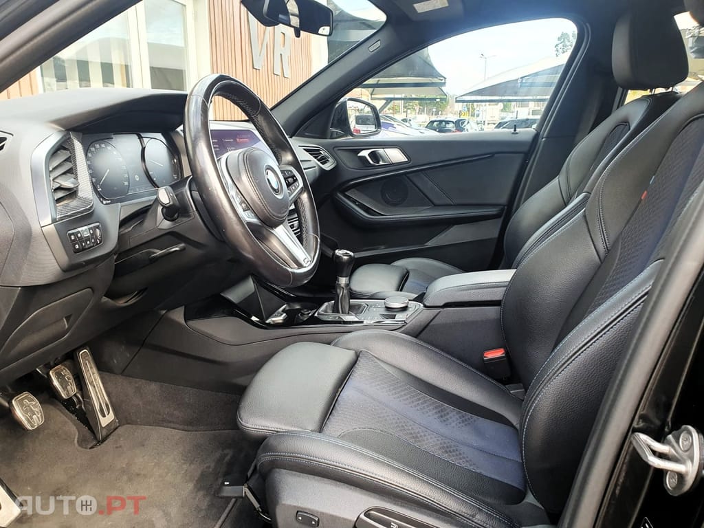BMW 116 d Pack Desportivo M