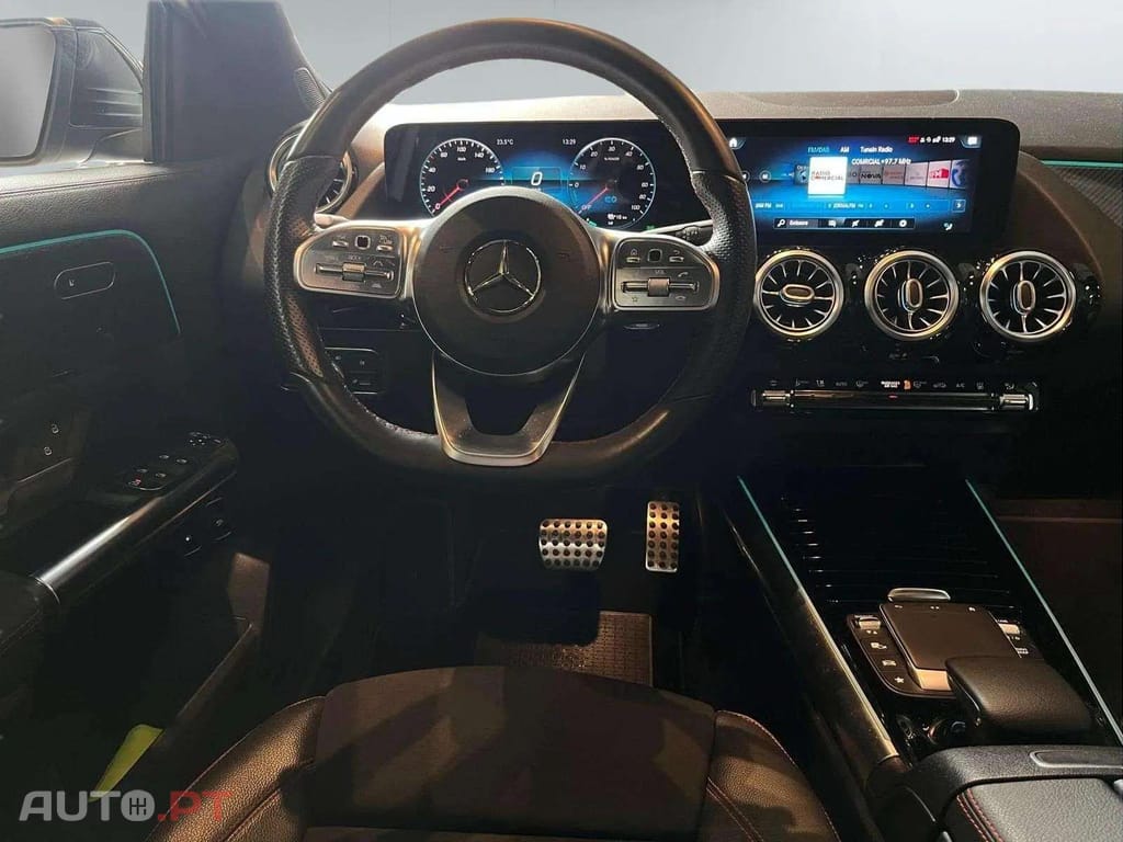 Mercedes-Benz GLA 250 e AMG LINE