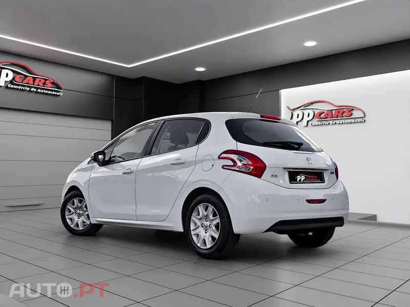 Peugeot 208 1.4 HDi