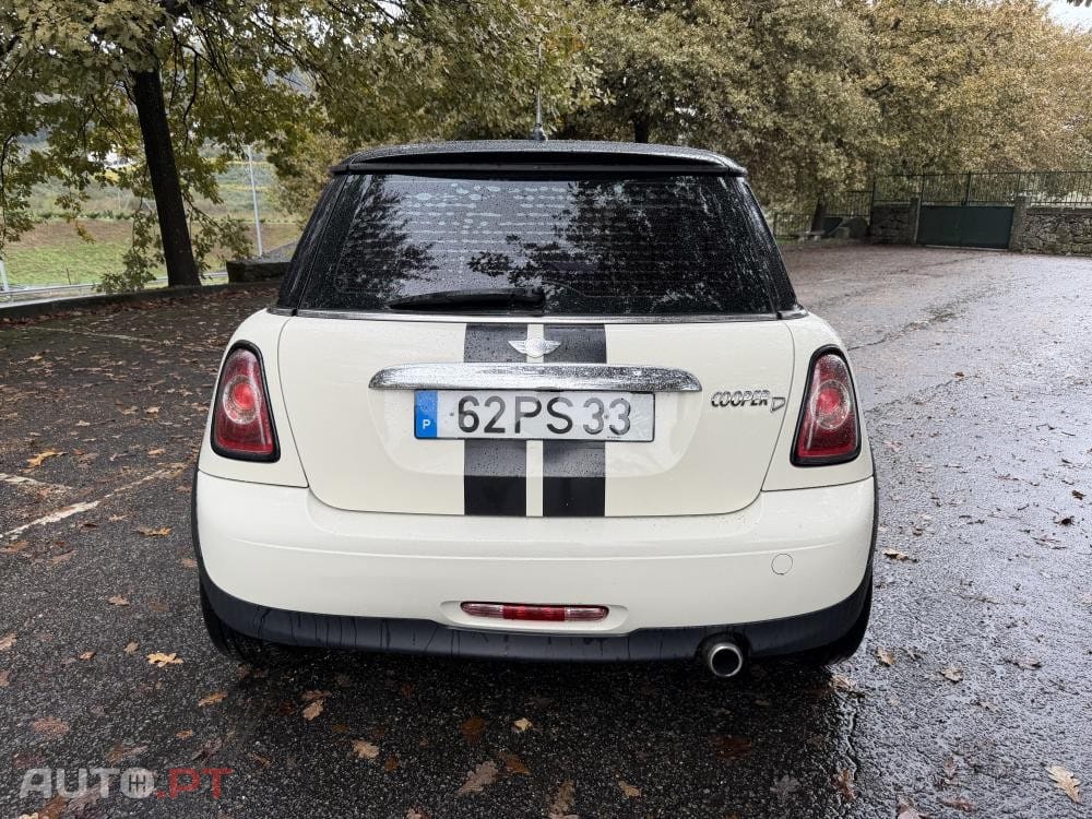MINI Cooper Cooper D