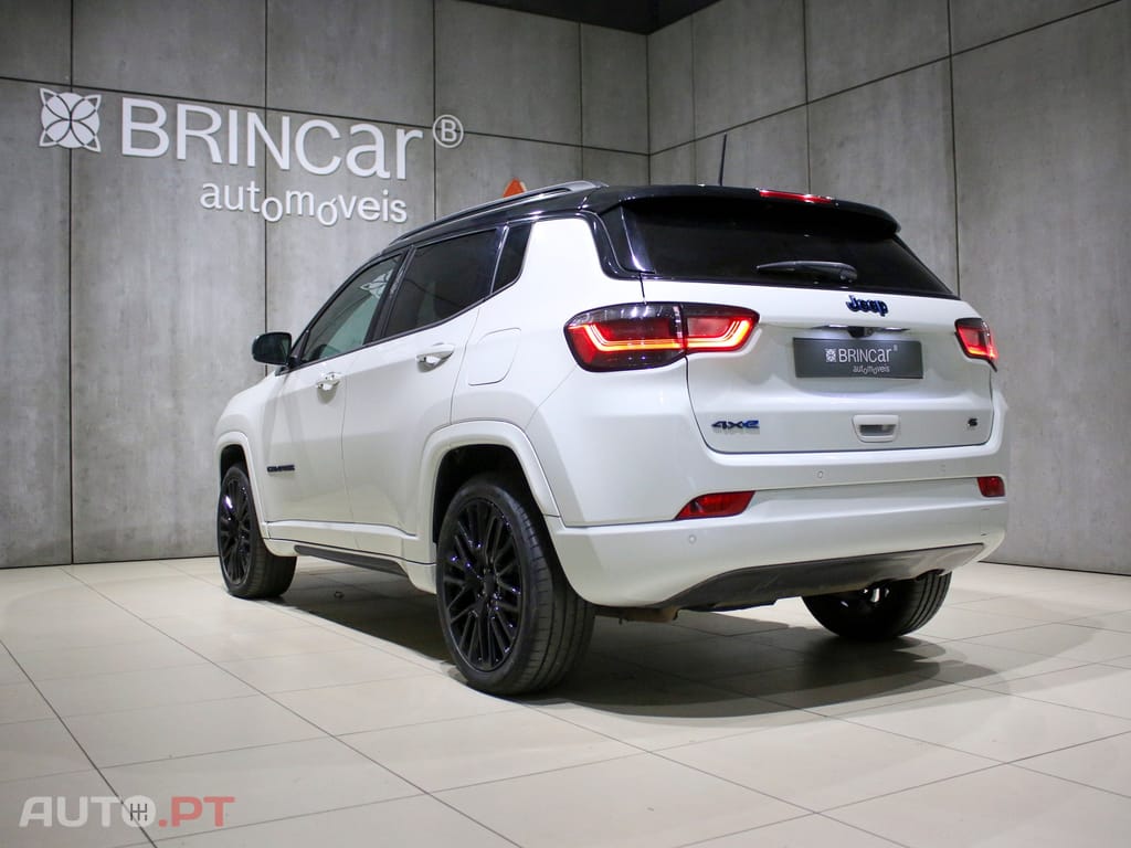 Jeep Compass 1.3 T4 4xe Auto S