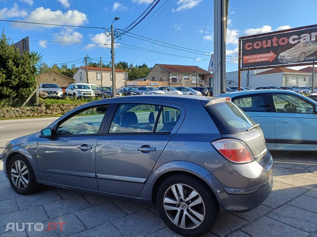 Opel Astra 1.4 Cosmo