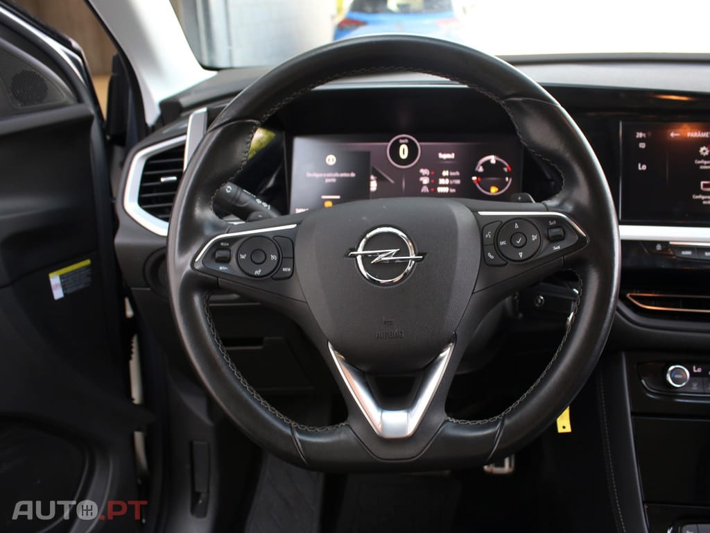 Opel Grandland (X) 1.2 T GS Line AT