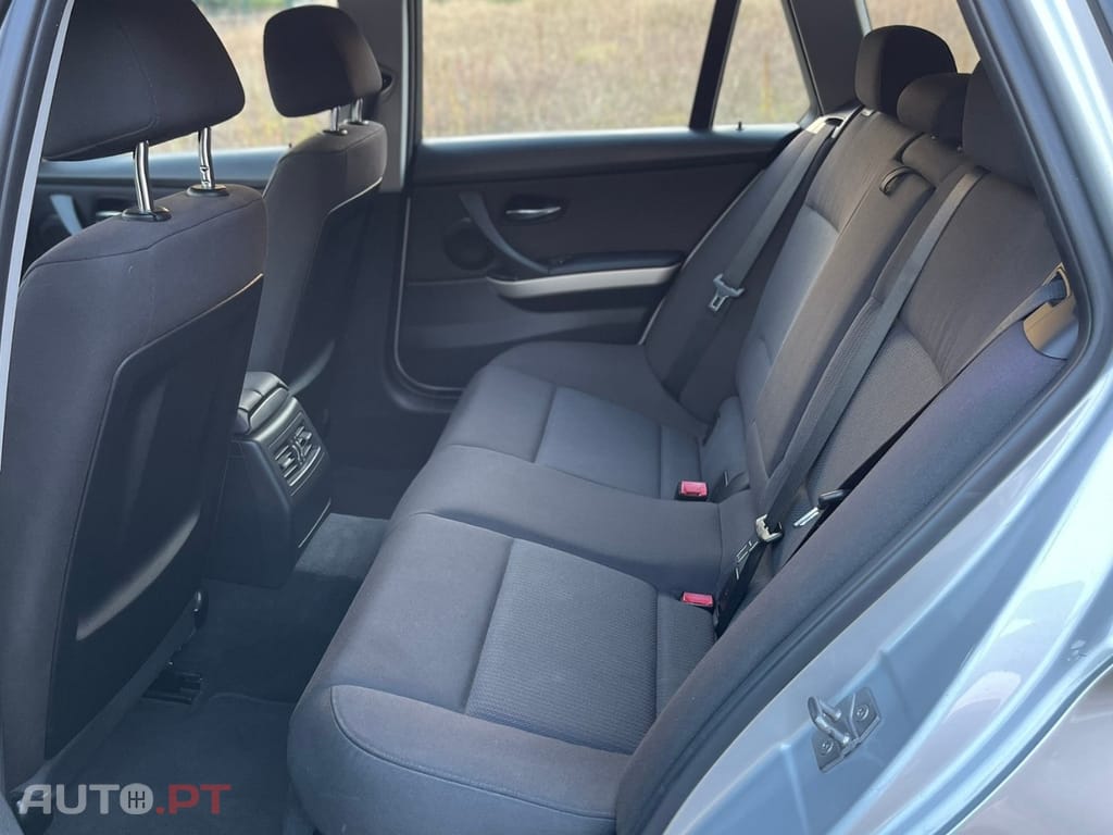 BMW 318 d Touring Navigation