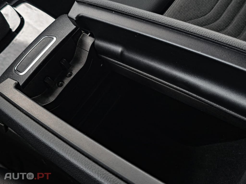 Mercedes-Benz A 250 A250e Hybrid