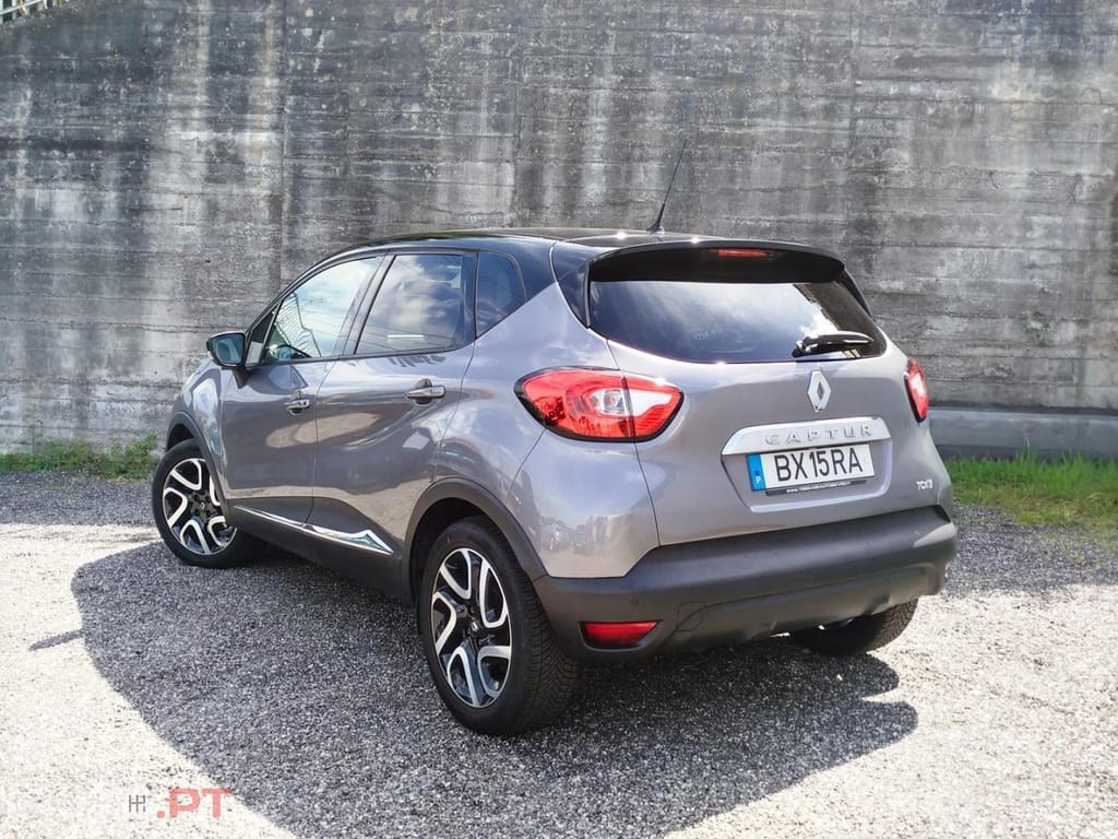 Renault Captur TCe 120 EDC Dynamique — fotografia 4