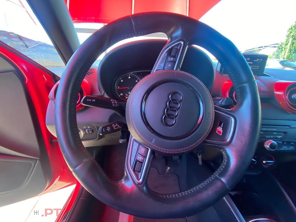 Audi A1 1.6 TDi S-line