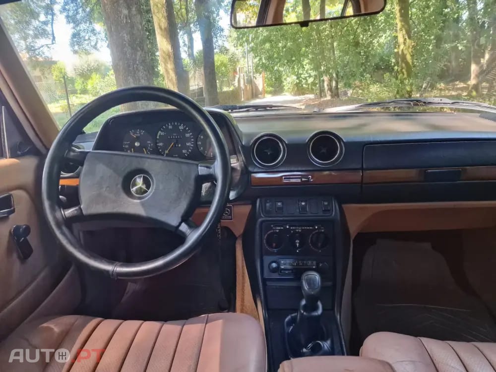 Mercedes-Benz 240 ND