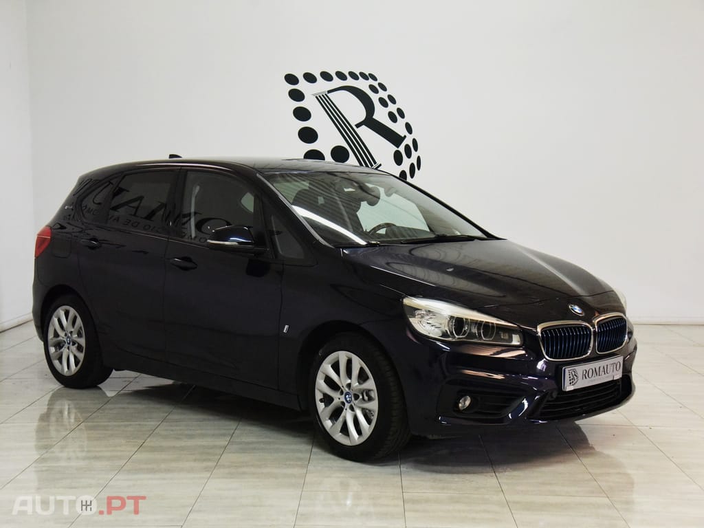 BMW 225 PLUG-IN