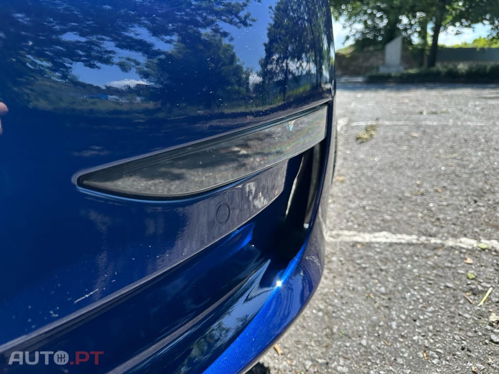 Tesla Model 3 Long-Range Dual Motor AWD