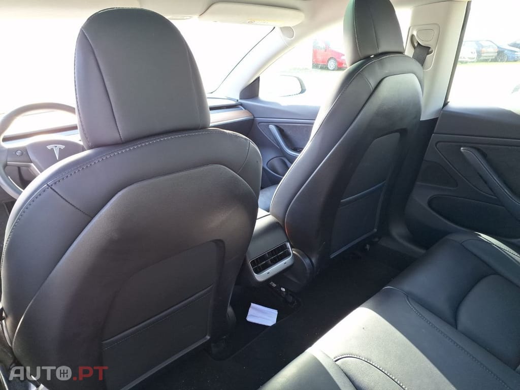 Tesla Model 3 Long Range AWD Dual Motor