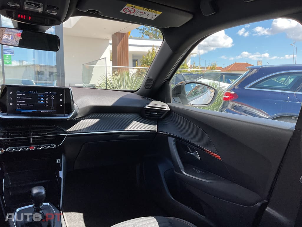 Peugeot 2008 1.2 PureTech Style