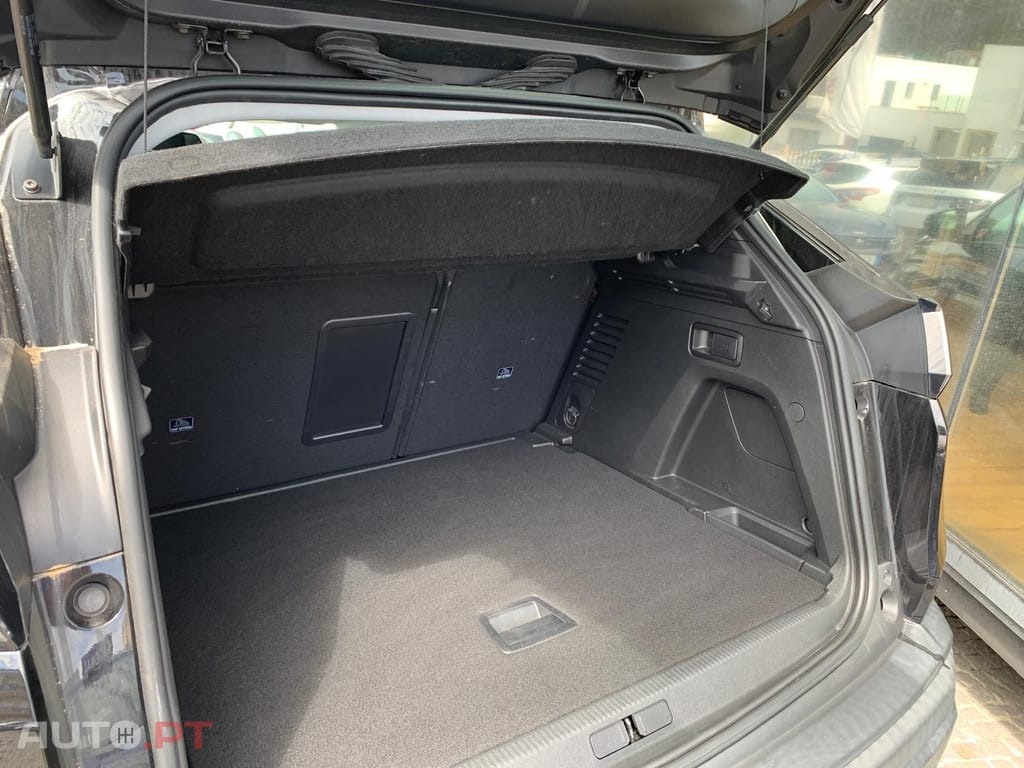 Peugeot 3008 1.5 BlueHDi Active