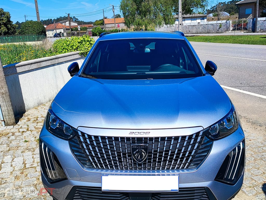 Peugeot E-2008 Allure 54kwh