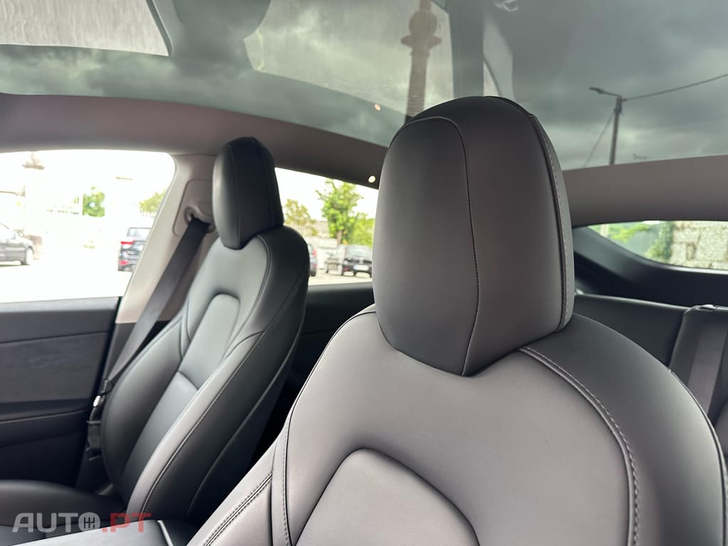 Tesla Model Y Long Range Tração Integral