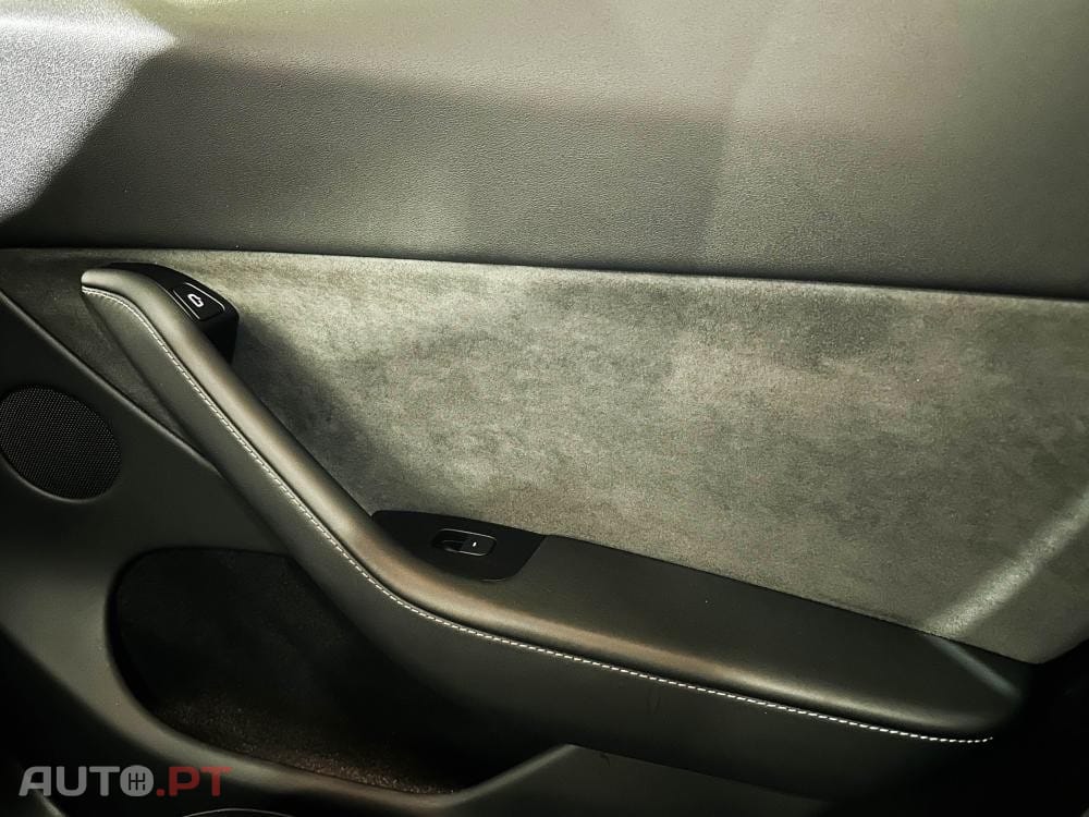 Tesla Model Y Performance Dual Motor AWD