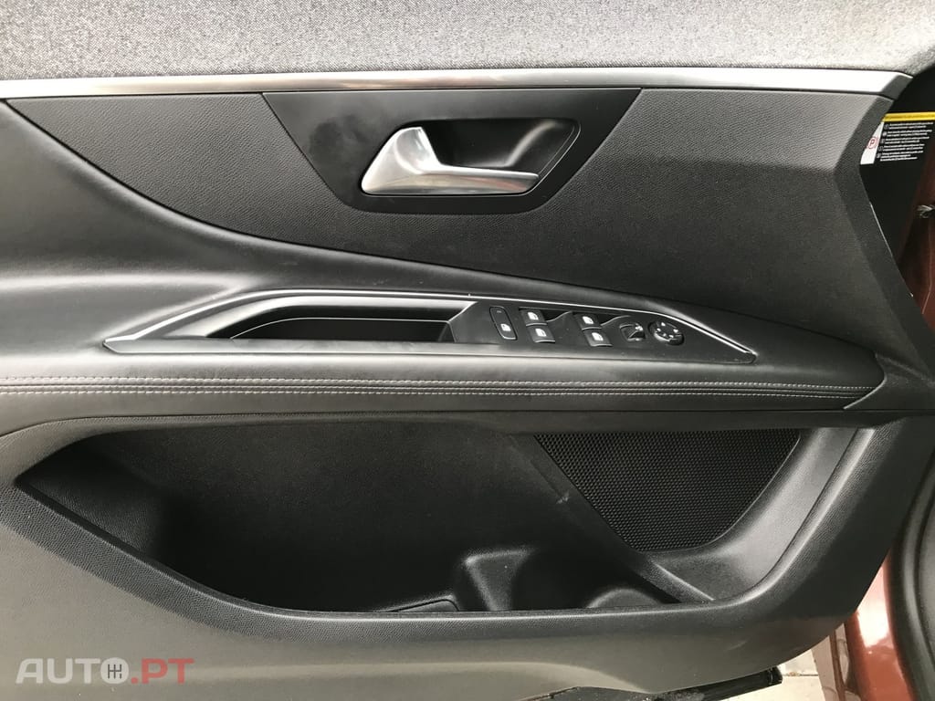 Peugeot 3008 1.6 BlueHDi Allure