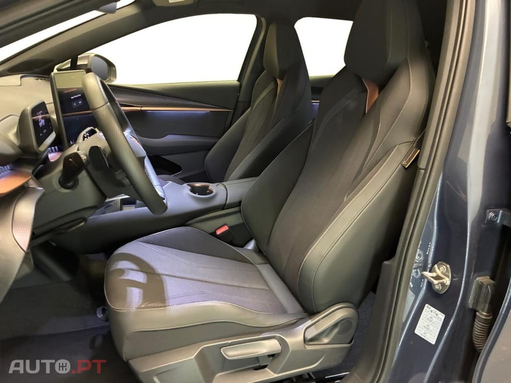 Cupra Tavascan V