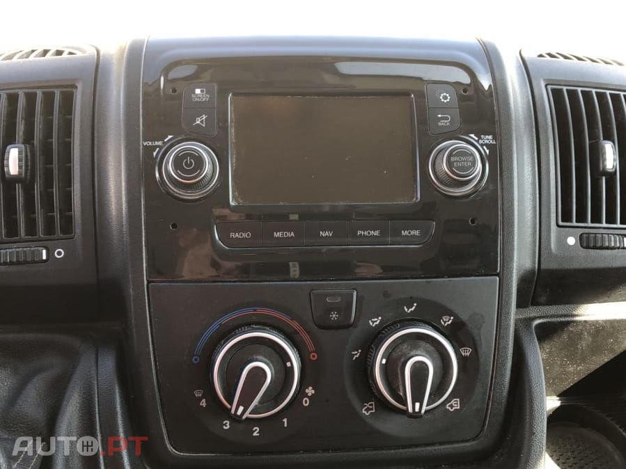 Citroen Jumper 2.2 BlueHDi 35 L4 Control