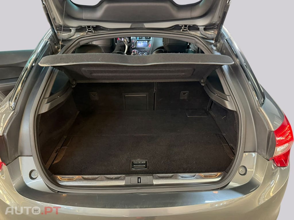 Citroen DS5 2.0 HDi Hybrid4 Business
