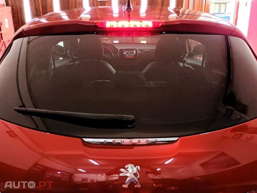 Peugeot 208 1.2 PureTech GT Line
