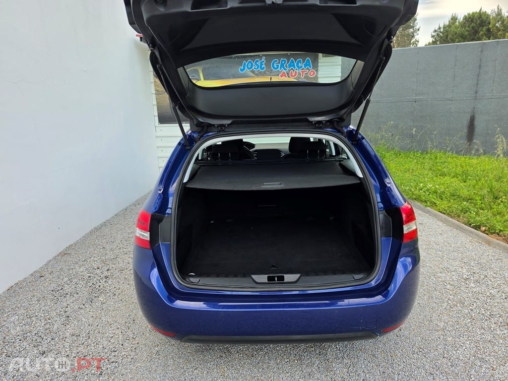 Peugeot 308 SW BlueHDi 130 EAT8 Business