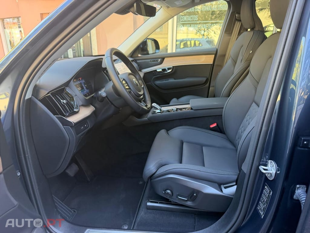 Volvo XC90 2.0 T8 PHEV Plus Dark AWD