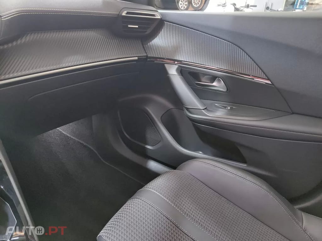 Peugeot E-2008 GT Line