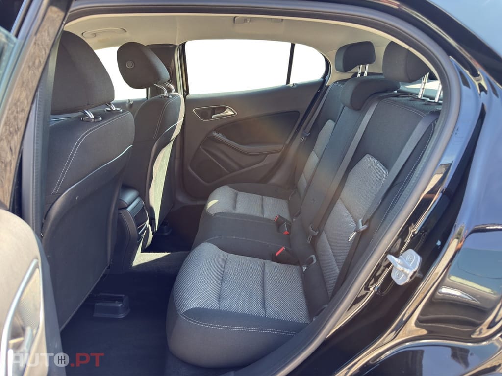 Mercedes-Benz GLA 180 d