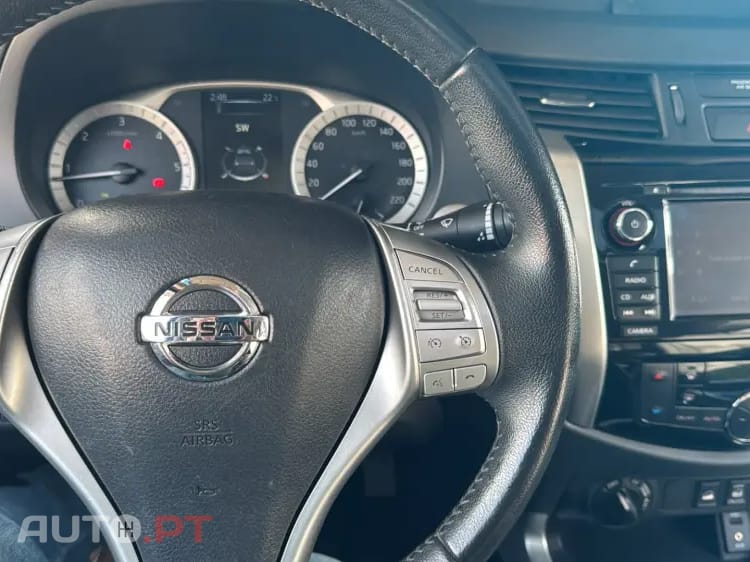 Nissan Navara 2.3 dCi CD 4WD Tekna