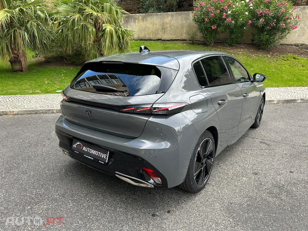 Peugeot E-308 54 kWh GT