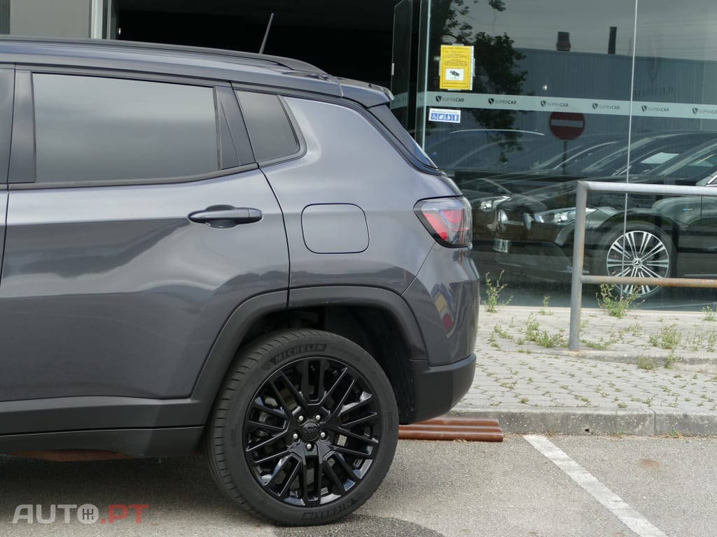 Jeep Compass 1.3 TG 4Xe Trailhawk