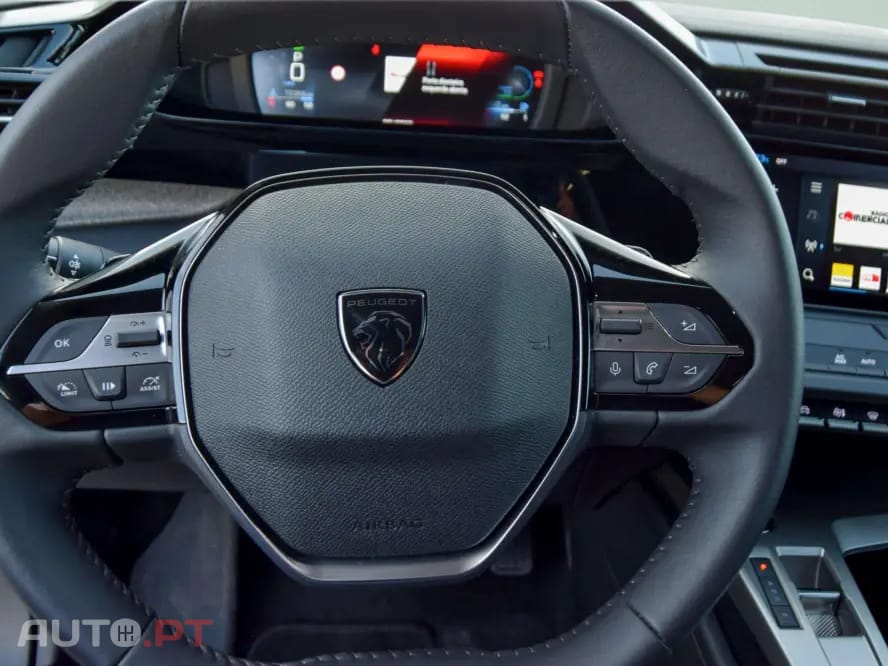 Peugeot 408 1.2 Hybrid Allure e-DCS6
