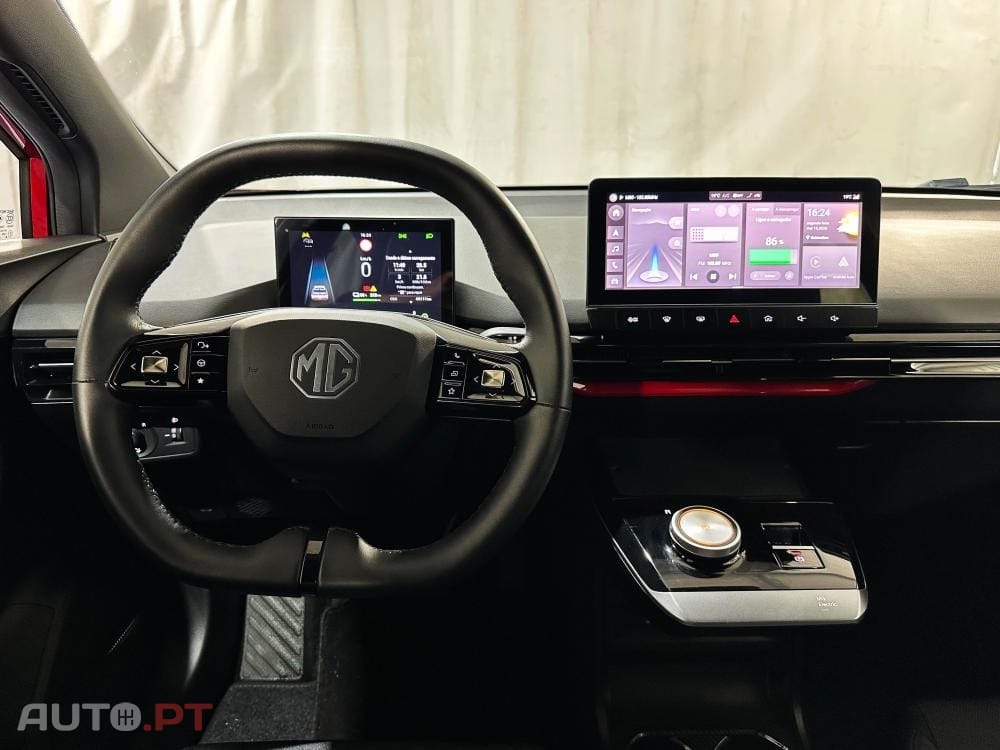MG MG4 64 kWh Luxury