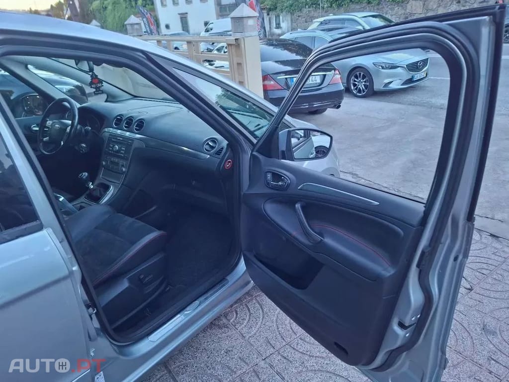 Ford S-Max  2 0 Tdci Dpf Titanium