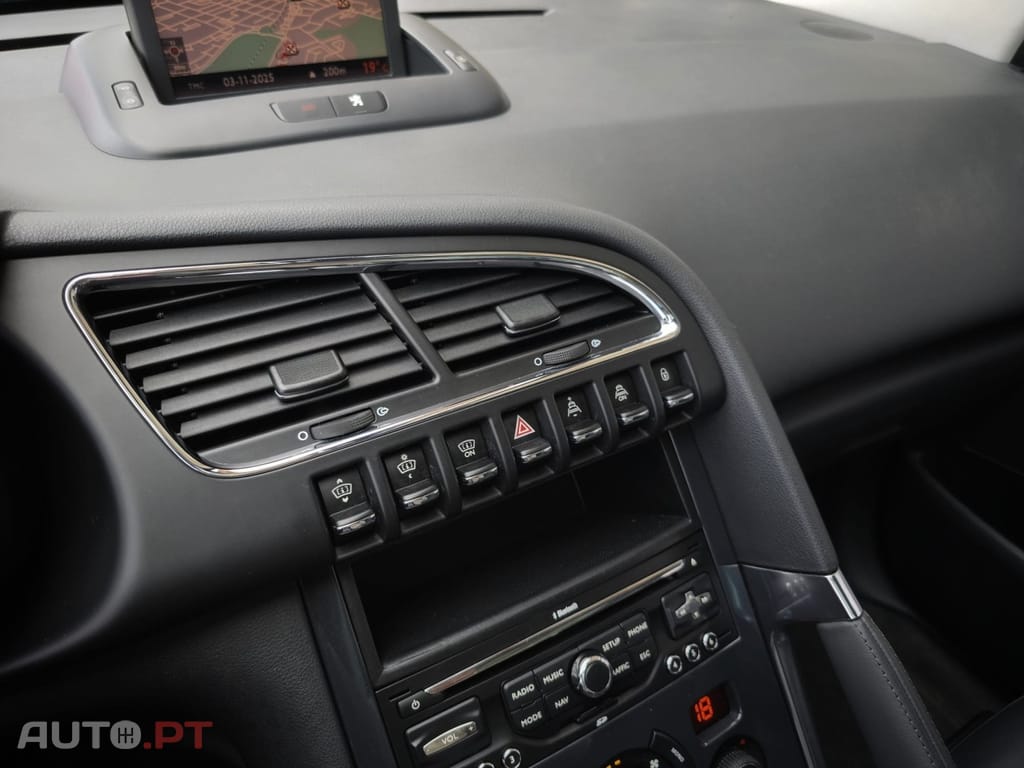 Peugeot 3008 1.6 e-HDi Executive CMP6