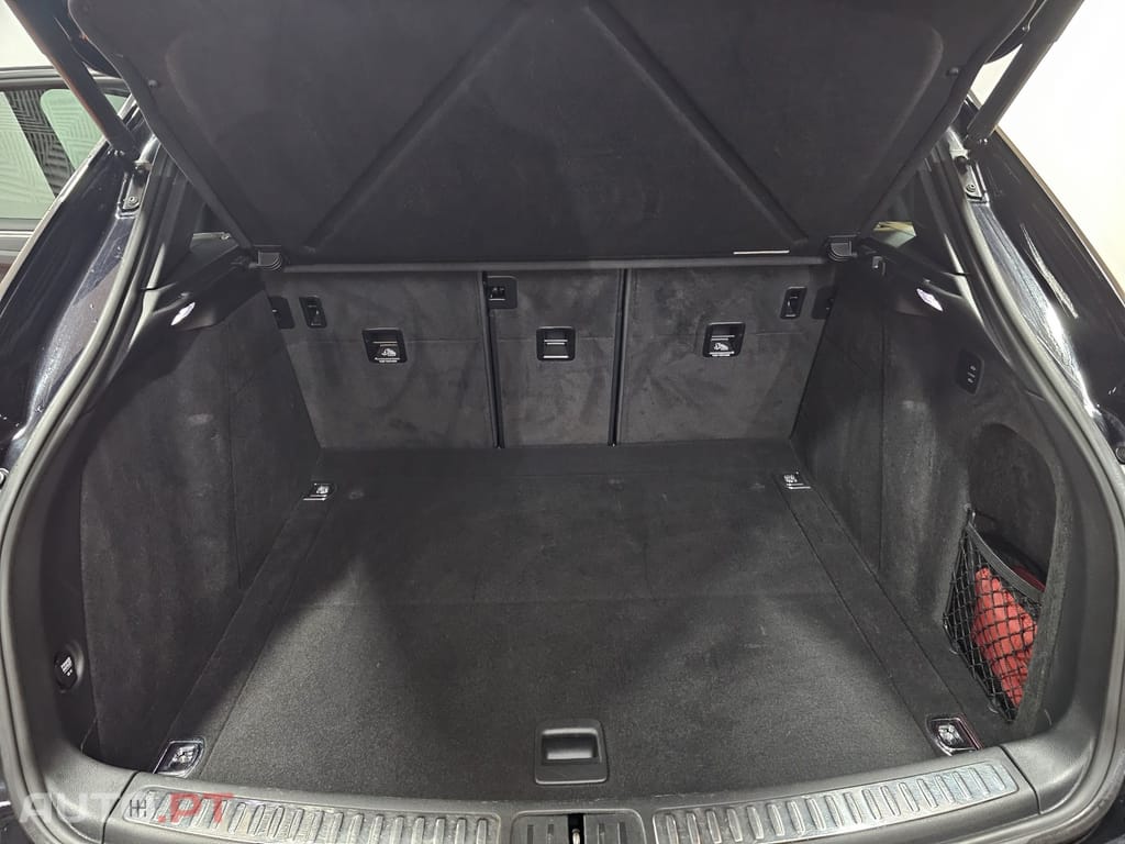 Porsche Macan Standard