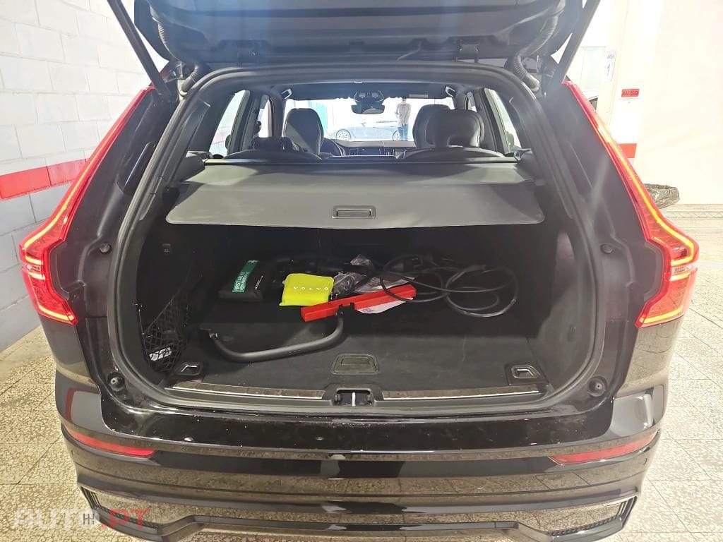 Volvo XC60 2.0 T6 PHEV Black Edition