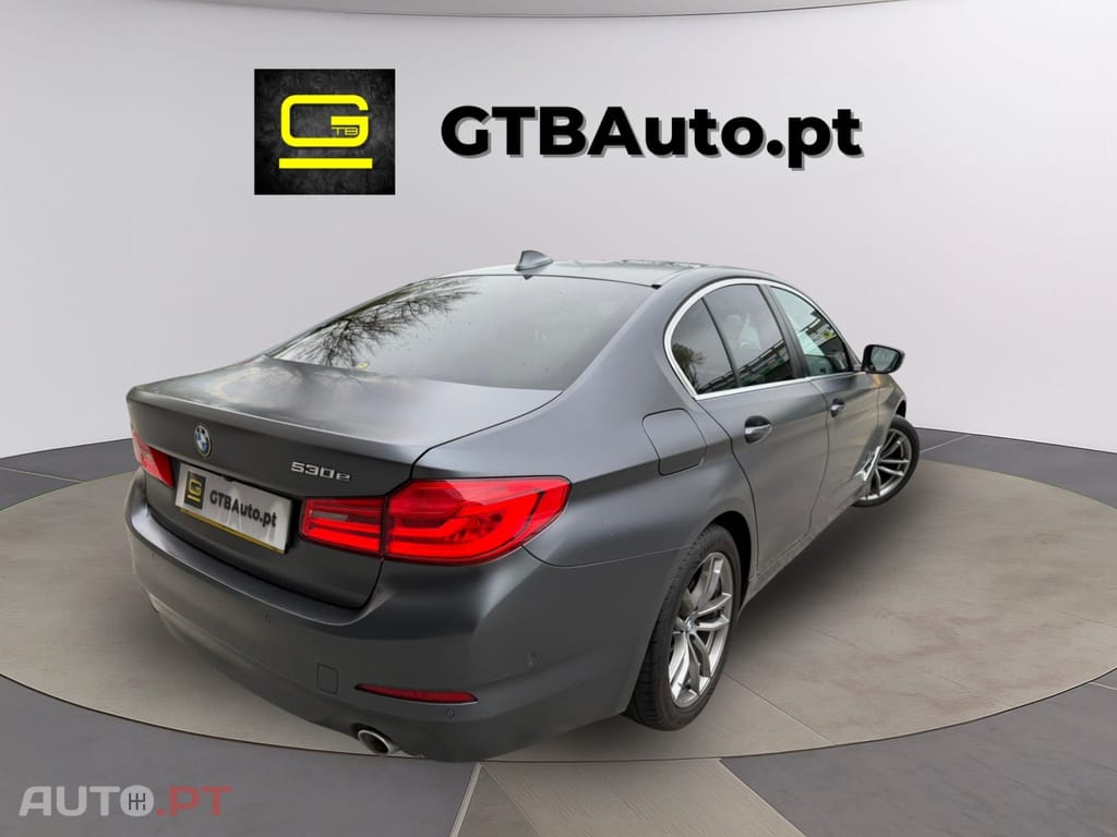 BMW 530 iPERFORMANCE
