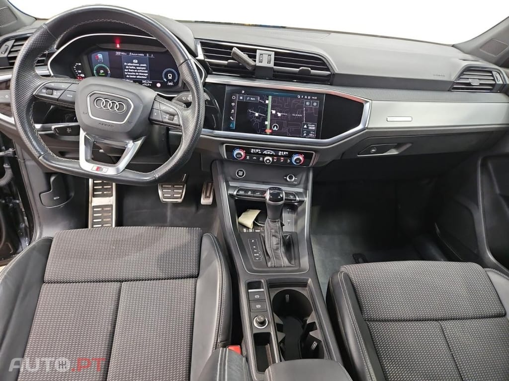 Audi Q3 45 TFSIe S line S tronic