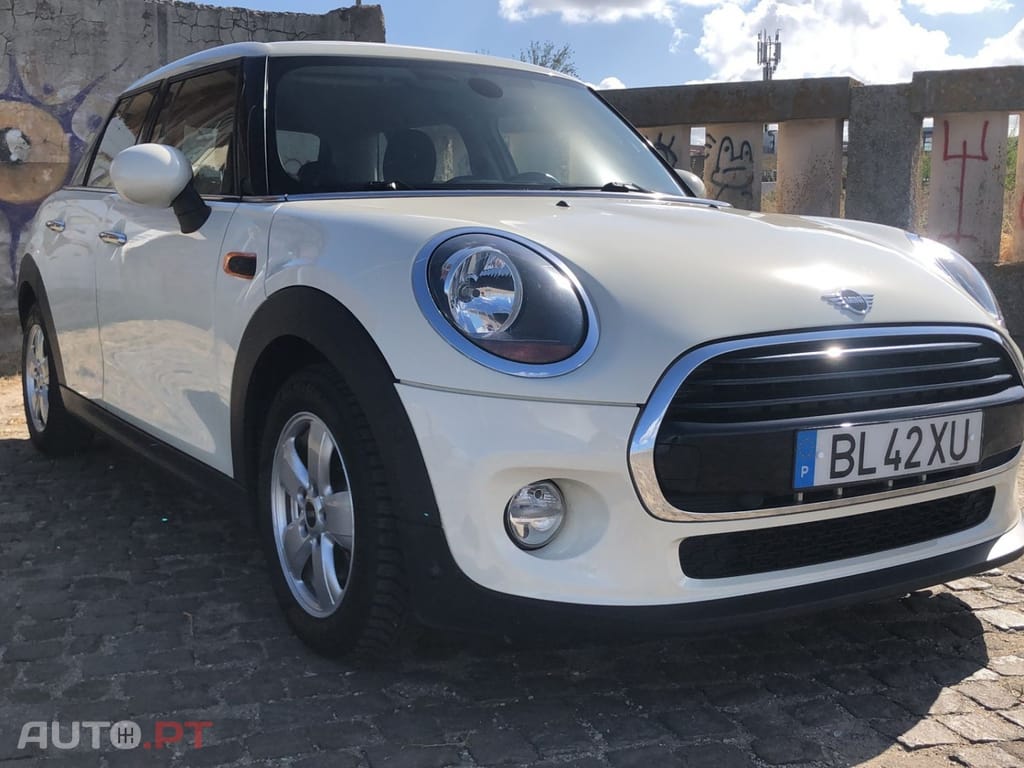 MINI Cooper Cooper Aut.