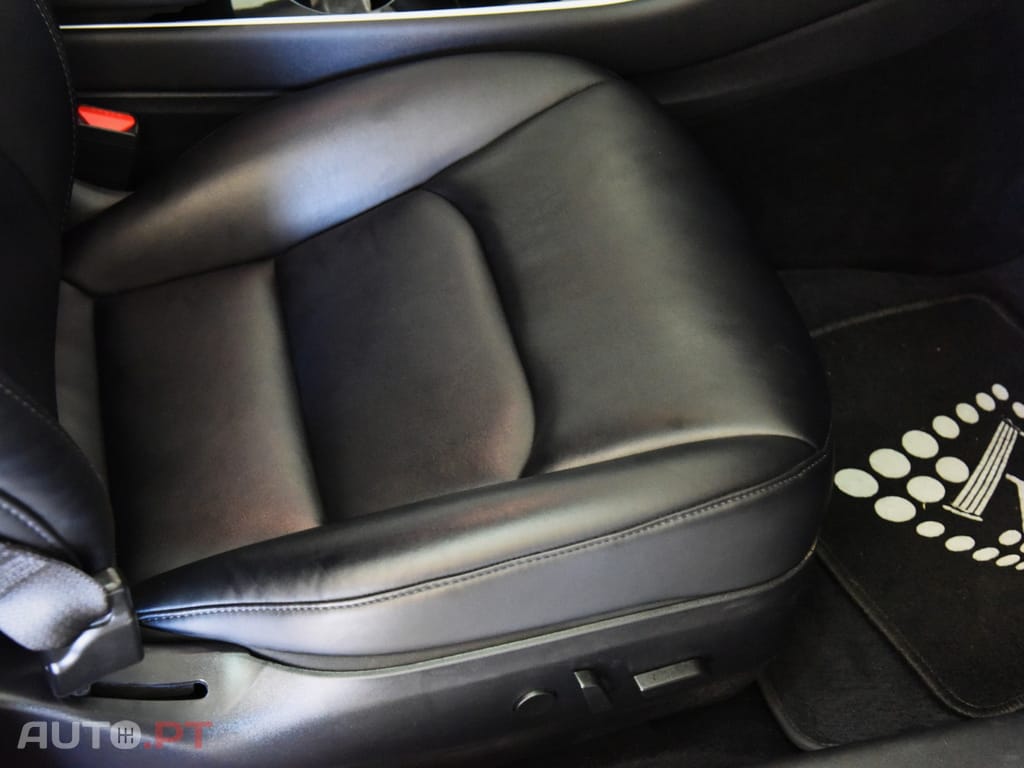 Tesla Model 3 Long-Range Dual Motor AWD