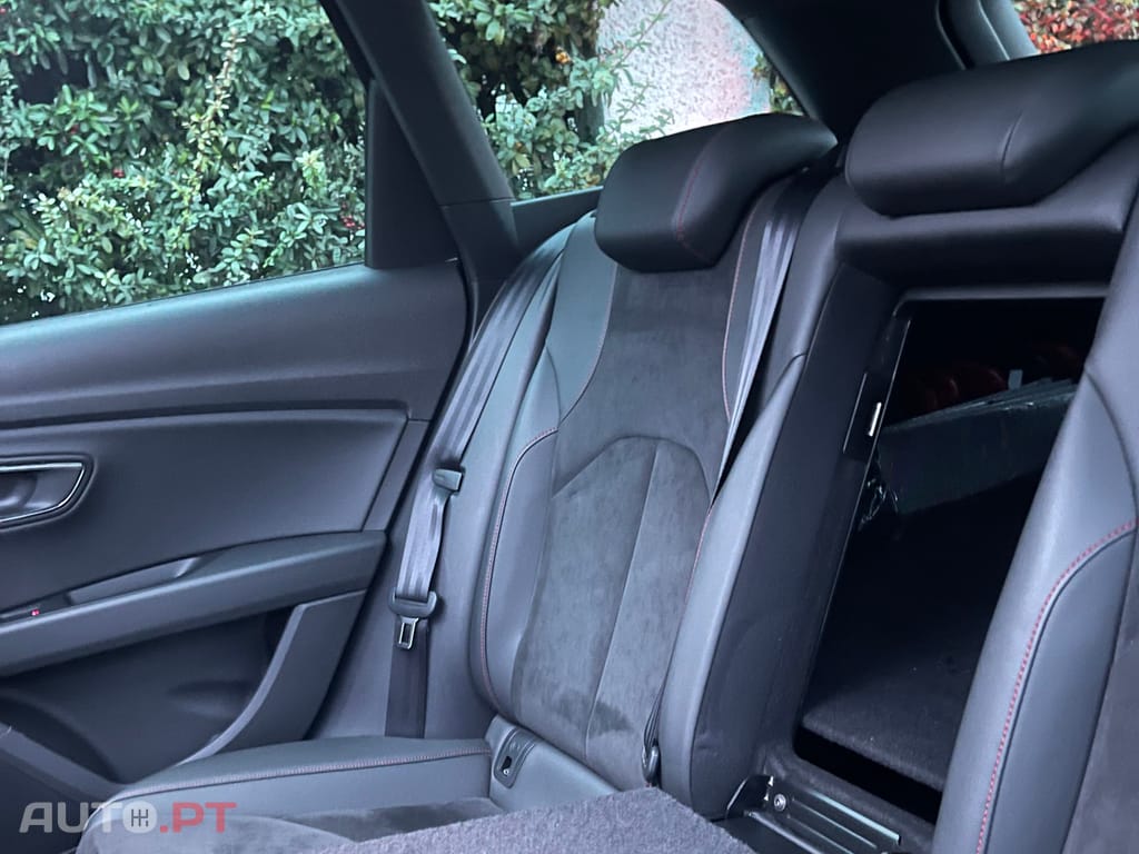 Seat Leon Seat Leon ST FR DSG Black Matt Edition