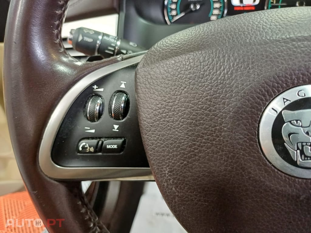 Jaguar XF 2.2 D Premium Luxury