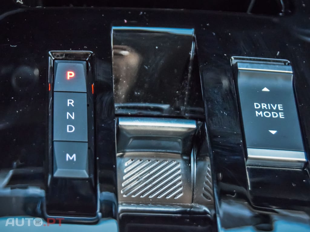 Citroen C4 1.2 Hybrid Plus e-DSC6