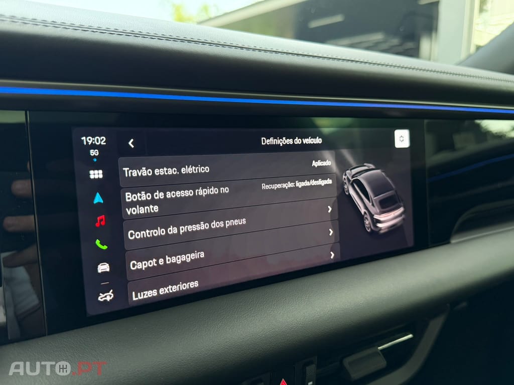 Porsche Macan Electric 4
