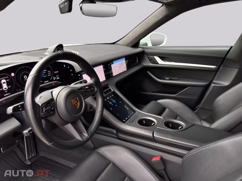 Porsche Taycan I.V.A DEDUTIVEL Turbo