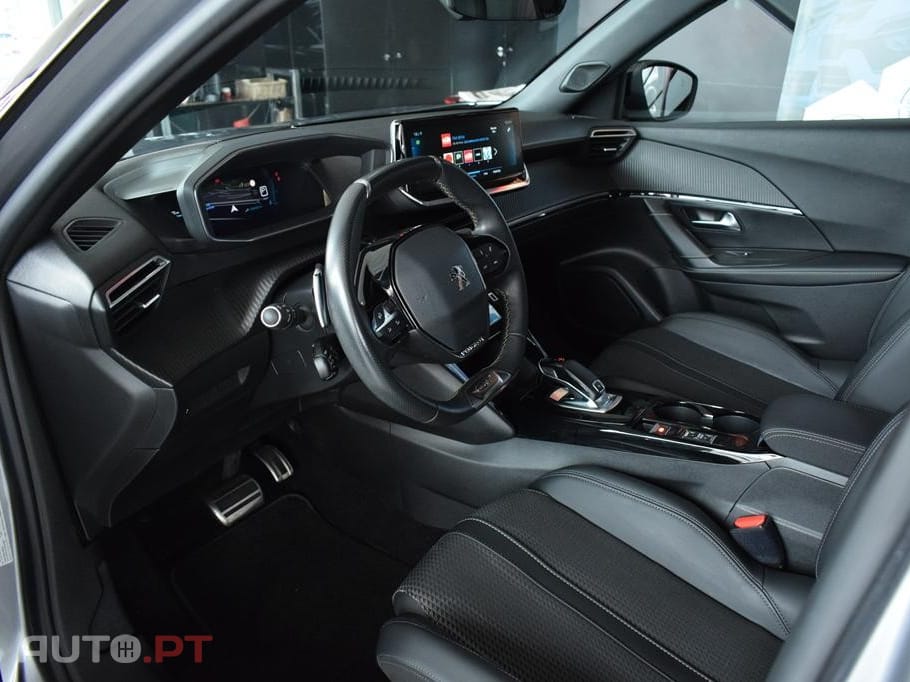 Peugeot 2008 1.5 BlueHDi GT EAT8