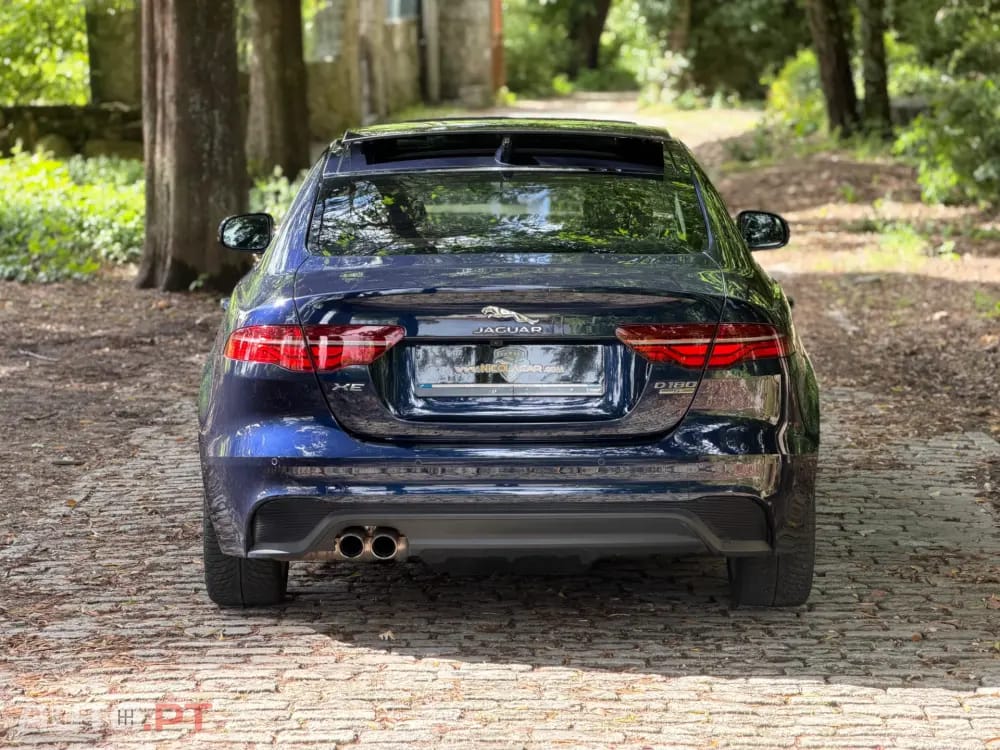 Jaguar XE 2.0 D R-Dynamic S