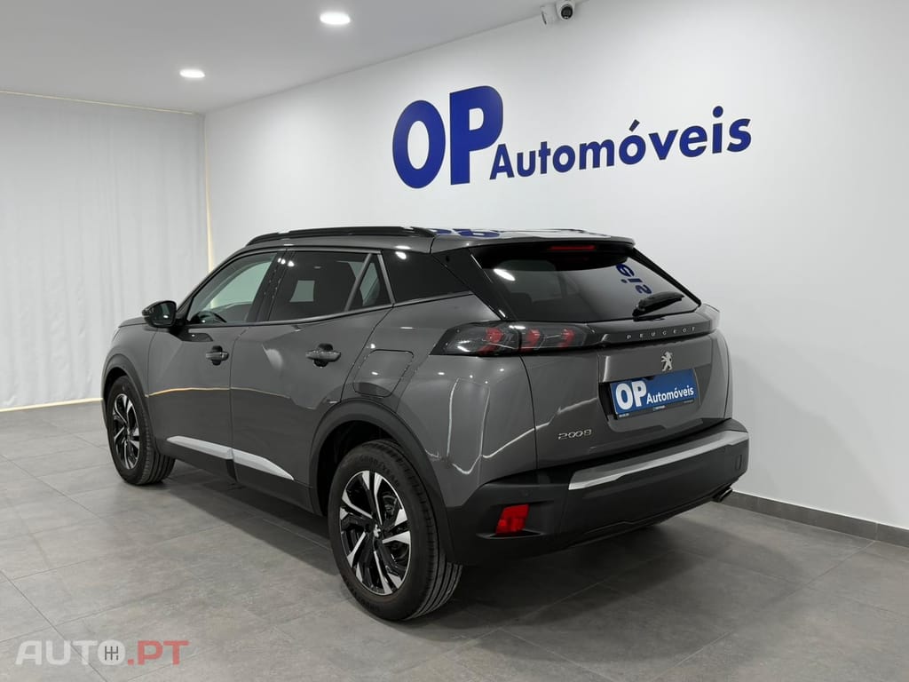 Peugeot 2008 1.5 BlueHDi Allure Pack